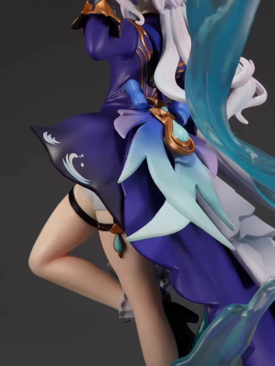 GENSHIN IMPACT FURINA STATUE