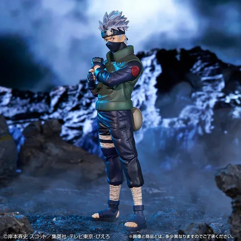 NARUTO SHIPPUDEN KAKASHI HATAKE 4TH GREAT WAR EDITION