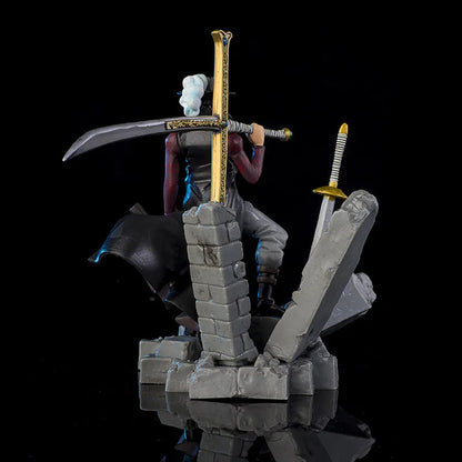 ONE PIECE DRACULE MIHAWK FIGURE